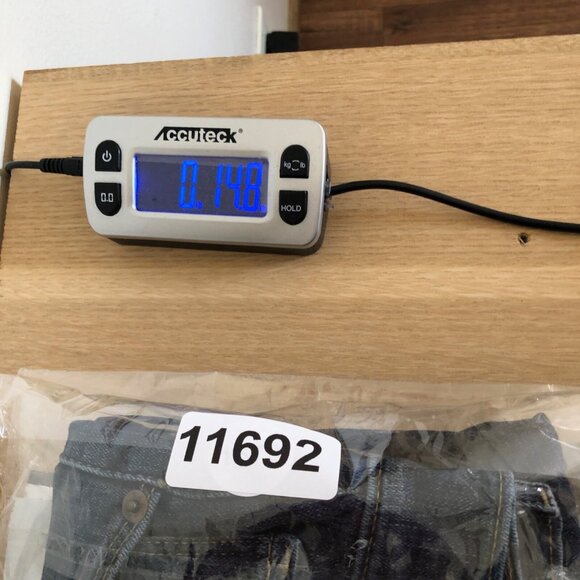 Levis Shorts Women 27 Blue Dark Wash Denim Bermuda Stretch Jean Everyday Walking - Picture 15 of 15